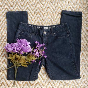 DKNY Blue Jeans Size 4 (Petite) RARE & VINTAGE!